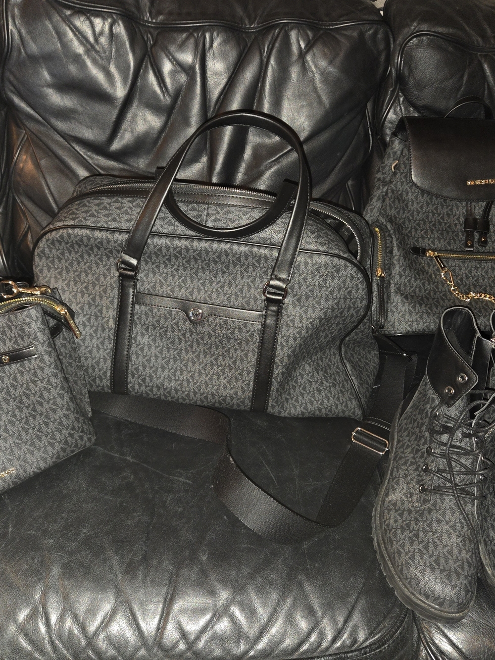 Michael Kors Men's Black Logo Duffel Bag, Backpack, Crossbody Bag Ans Boots Bund